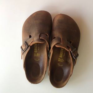 Size 37 Antique brown Birkenstock Boston Clogs